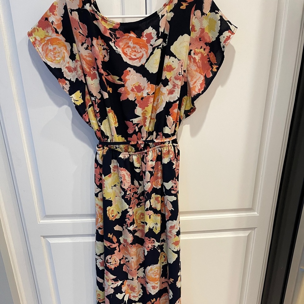 Maternity maxi dress